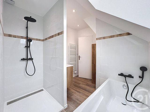 maison à vendre - 5 pièces - 120.0 m2 - ST HILAIRE ST MESMIN - 45 - CENTRE - Century 21 L'Ecu D'Or