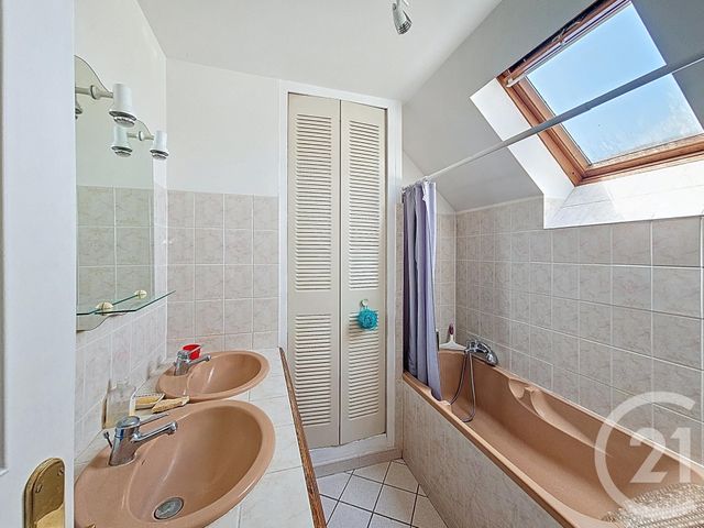 maison à vendre - 9 pièces - 254.55 m2 - ST HILAIRE ST MESMIN - 45 - CENTRE - Century 21 L'Ecu D'Or