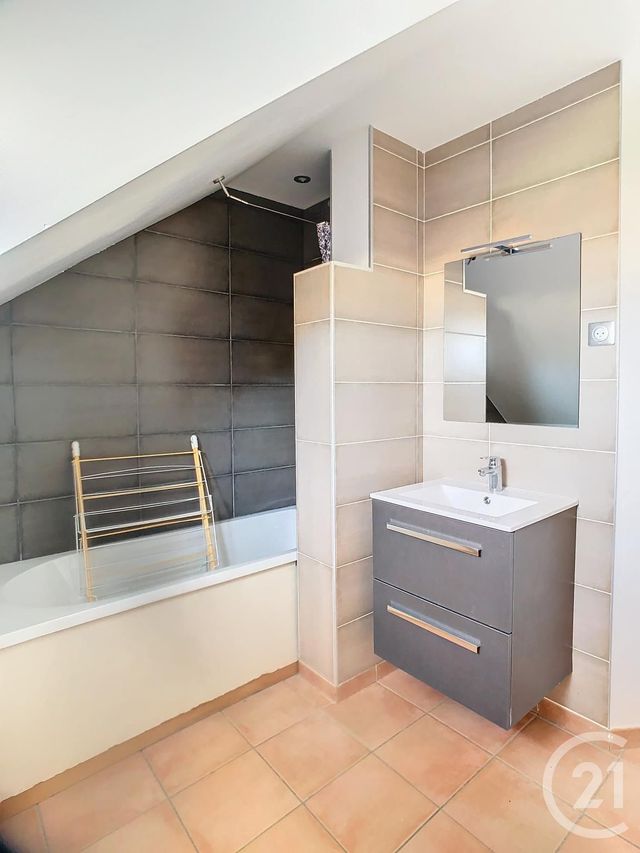 maison à louer - 2 pièces - 38.0 m2 - ARDON - 45 - CENTRE - Century 21 L'Ecu D'Or