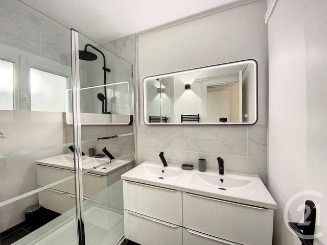 Appartement Chambre à louer - 1 pièce - 11.0 m2 - ORLEANS - 45 - CENTRE - Century 21 L'Ecu D'Or