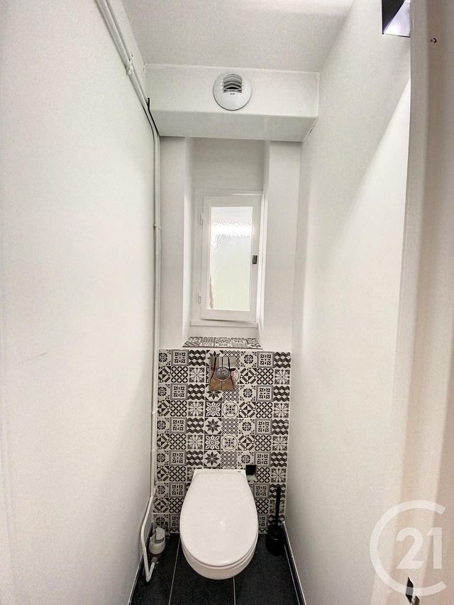 Appartement Chambre à louer - 1 pièce - 11.0 m2 - ORLEANS - 45 - CENTRE - Century 21 L'Ecu D'Or