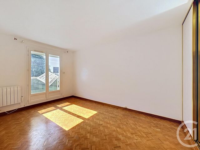 Appartement T3 à vendre - 3 pièces - 84.19 m2 - OLIVET - 45 - CENTRE - Century 21 L'Ecu D'Or