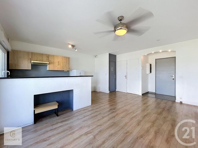 Appartement F2 à vendre - 2 pièces - 47.19 m2 - ORLEANS - 45 - CENTRE - Century 21 L'Ecu D'Or