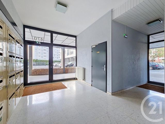 Appartement F2 à vendre - 2 pièces - 51.85 m2 - OLIVET - 45 - CENTRE - Century 21 L'Ecu D'Or